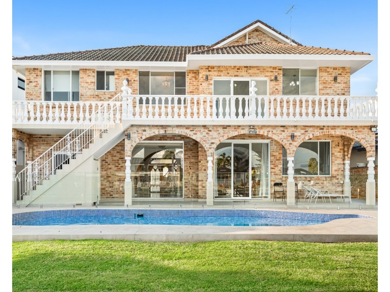 39 James Cook  Island, Sylvania Waters NSW 2224