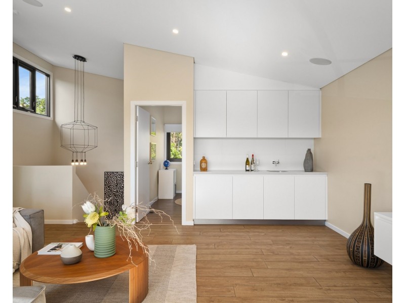 19 Moons Avenue, Lugarno NSW 2210