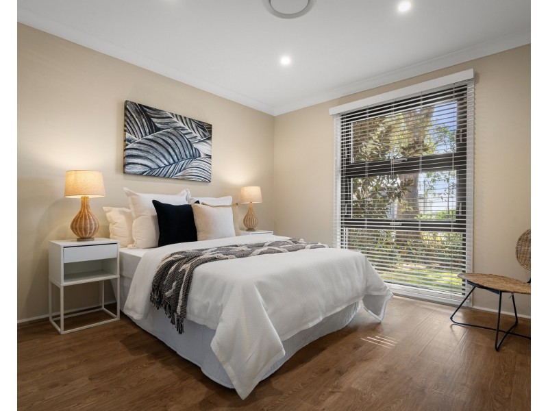 19 Moons Avenue, Lugarno NSW 2210