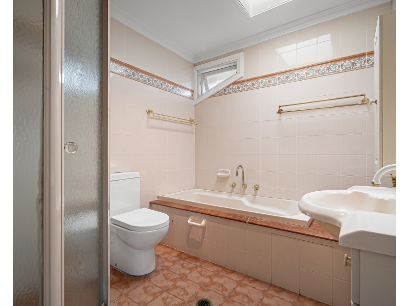 64 Elm Street, Lugarno NSW 2210