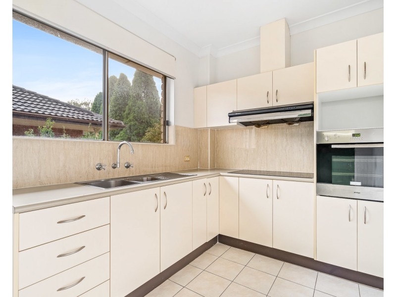 3/6 Carnarvon Street, Carlton NSW 2218