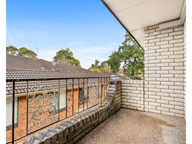 3/6 Carnarvon Street, Carlton NSW 2218