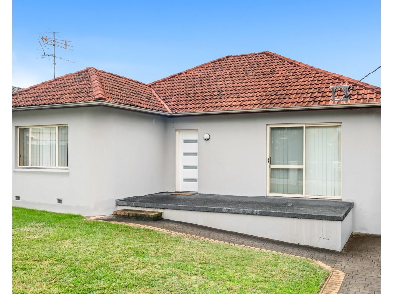 3 Stevens Avenue, Miranda NSW 2228