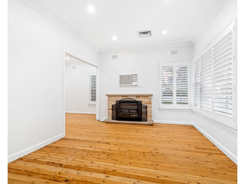 583  Forest Road, Peakhurst NSW 2210