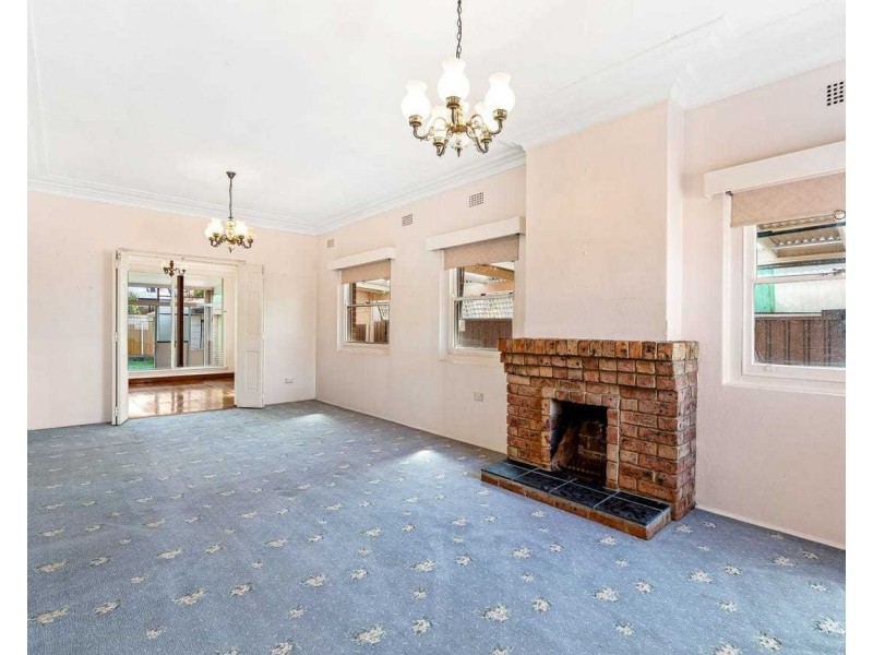1 Jones Avenue, Monterey NSW 2217