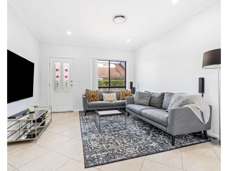 2/146 Picnic Point Road, Picnic Point NSW 2213