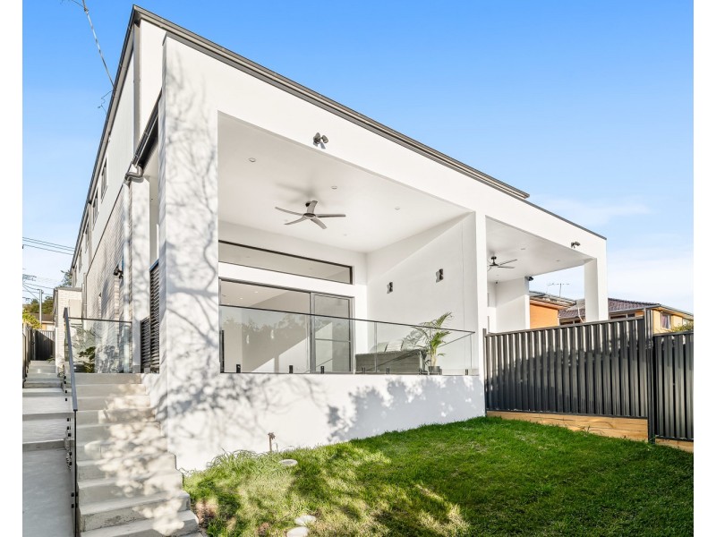 15B Cumberland Street, Georges Hall NSW 2198