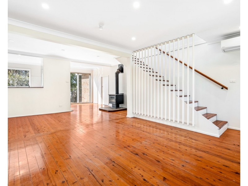28 Andromeda Crescent, Engadine NSW 2233