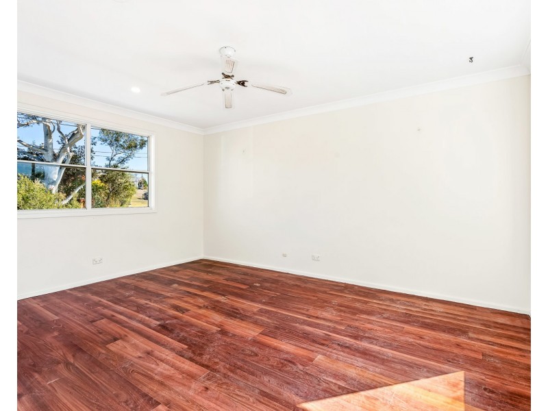 28 Andromeda Crescent, Engadine NSW 2233