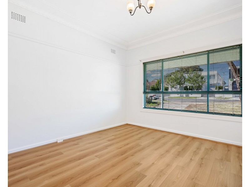 106 Picnic Point Road, Panania NSW 2213
