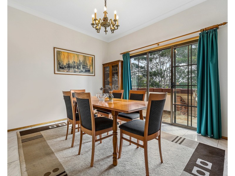8 Kippax Place, Menai NSW 2234