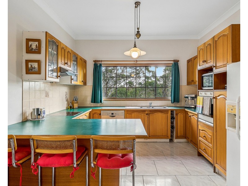 8 Kippax Place, Menai NSW 2234