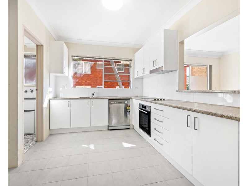 8/21 Gloucester Avenue, Hurstville NSW 2220