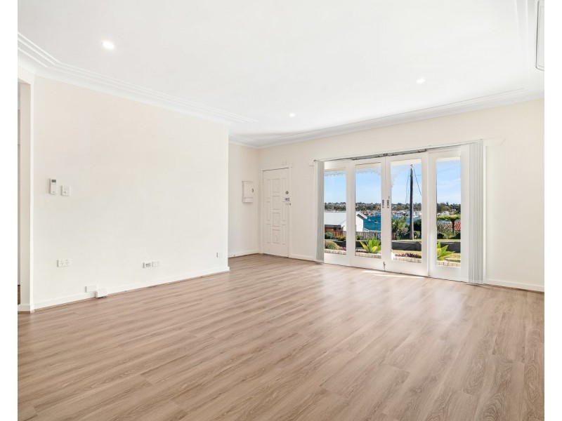 38  Holt Road, Taren Point NSW 2229