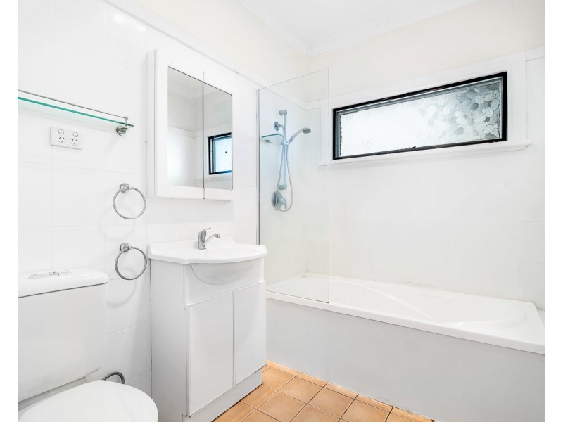 38  Holt Road, Taren Point NSW 2229