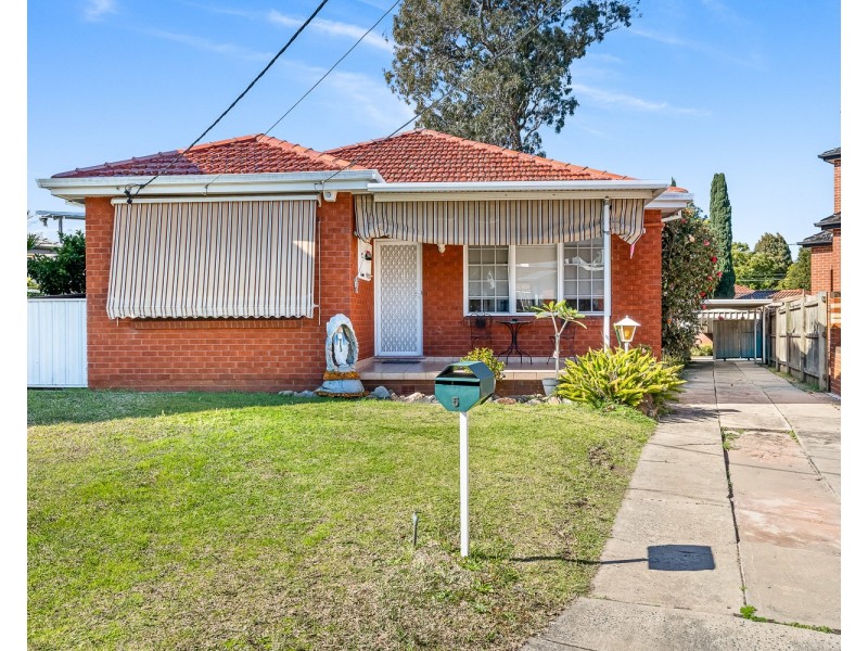 5  Stephen Place, Roselands NSW 2196