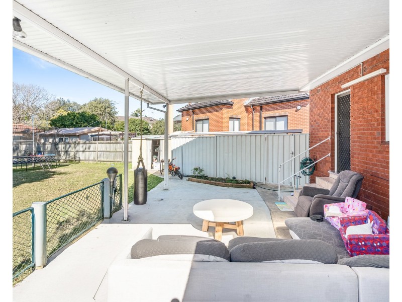 5  Stephen Place, Roselands NSW 2196