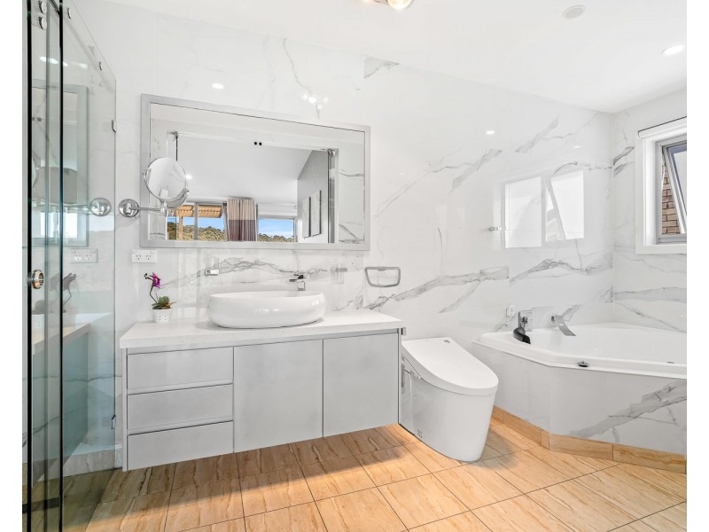 11 Alsace Lane, Peakhurst Heights NSW 2210
