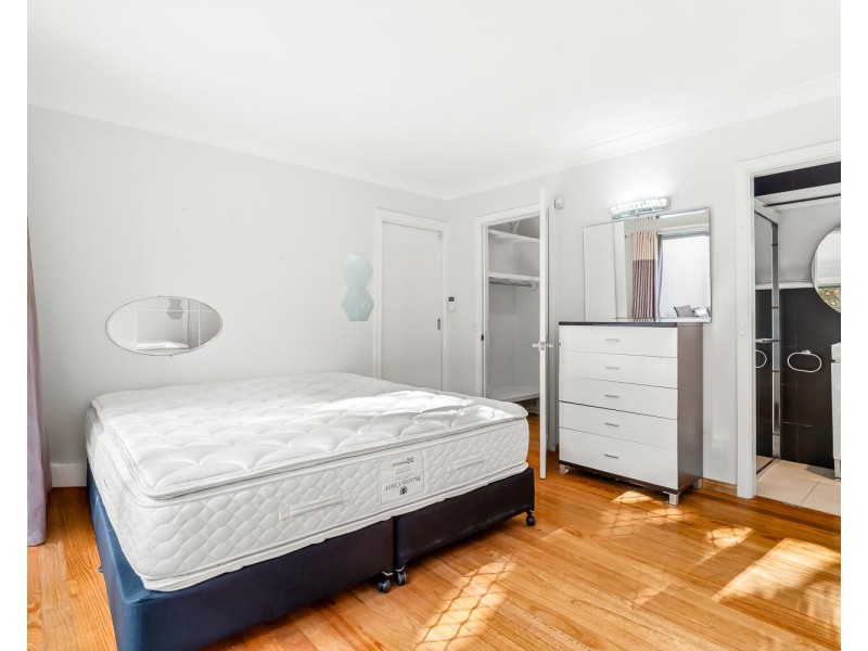 11 Alsace Lane, Peakhurst Heights NSW 2210
