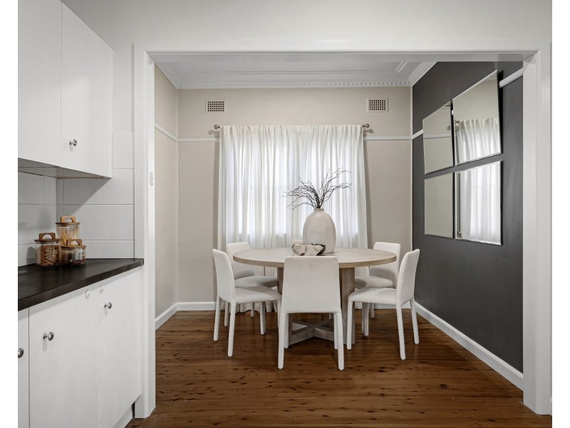 10 Carter Crescent, Gymea Bay NSW 2227