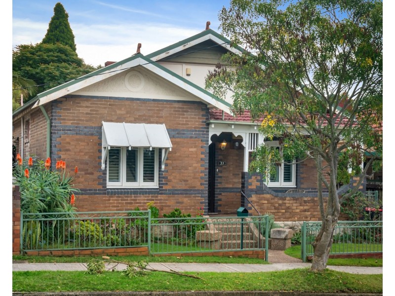 33 Gibbes Street, Banksia NSW 2216