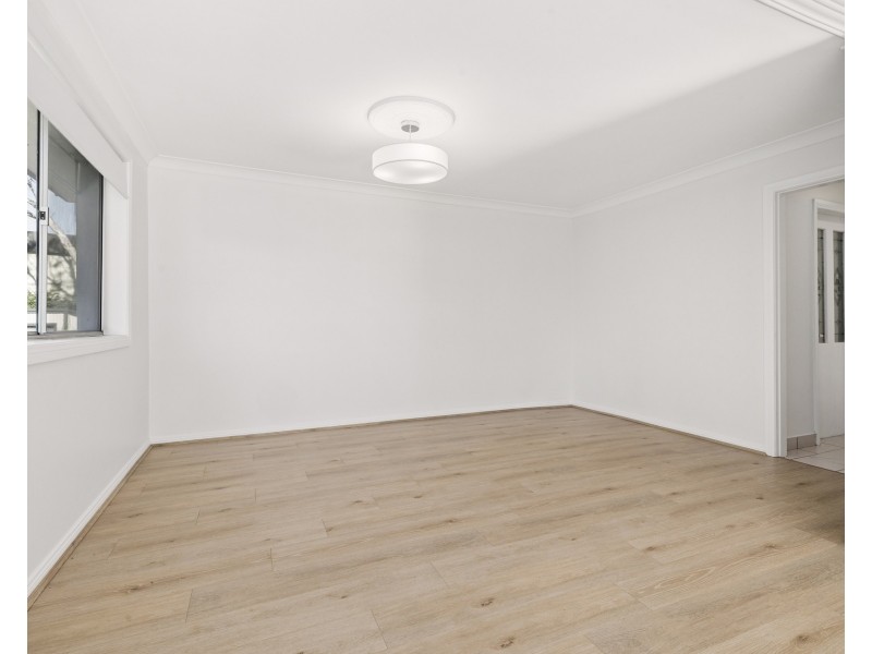 54 Flanders Avenue, Milperra NSW 2214