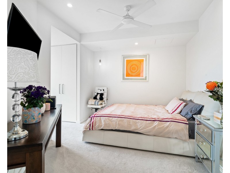 1002/4 Levey Street, Wolli Creek NSW 2205