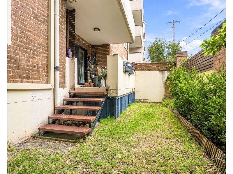 1/74 Woniora Road, Hurstville NSW 2220