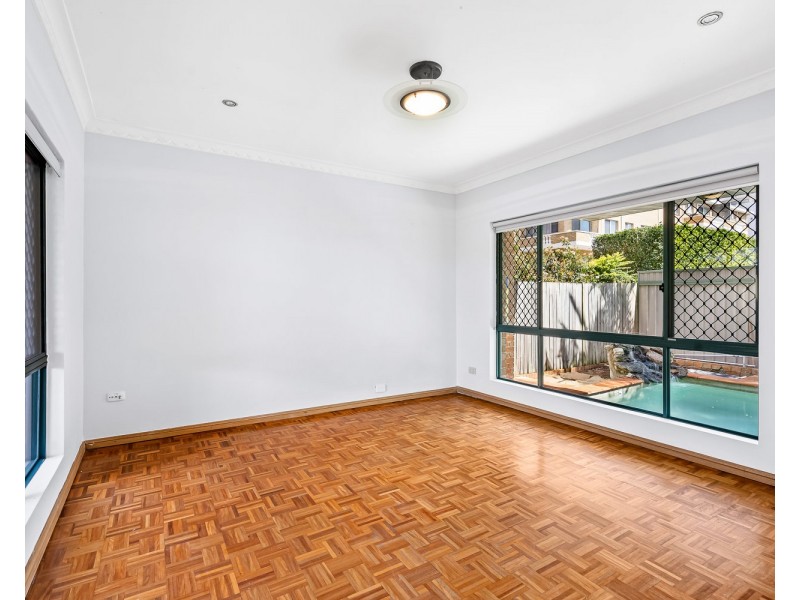 8 General Holmes Drive, Brighton-le-sands NSW 2216