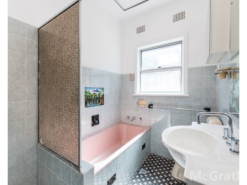 212 Bransgrove Road, Panania NSW 2213