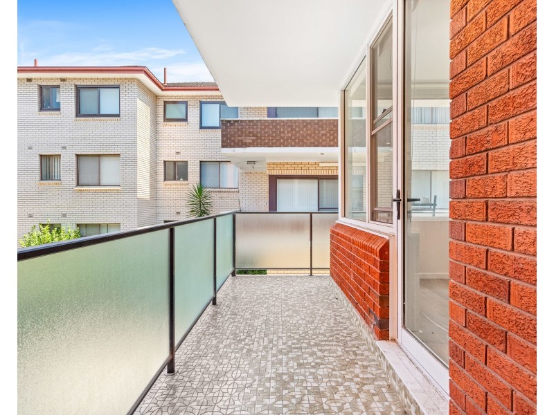 3/144 The Grand Parade, Monterey NSW 2217