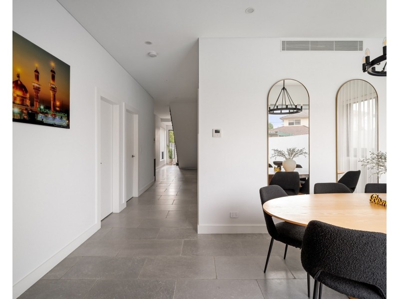 5a Toohey Crescent, Bexley NSW 2207