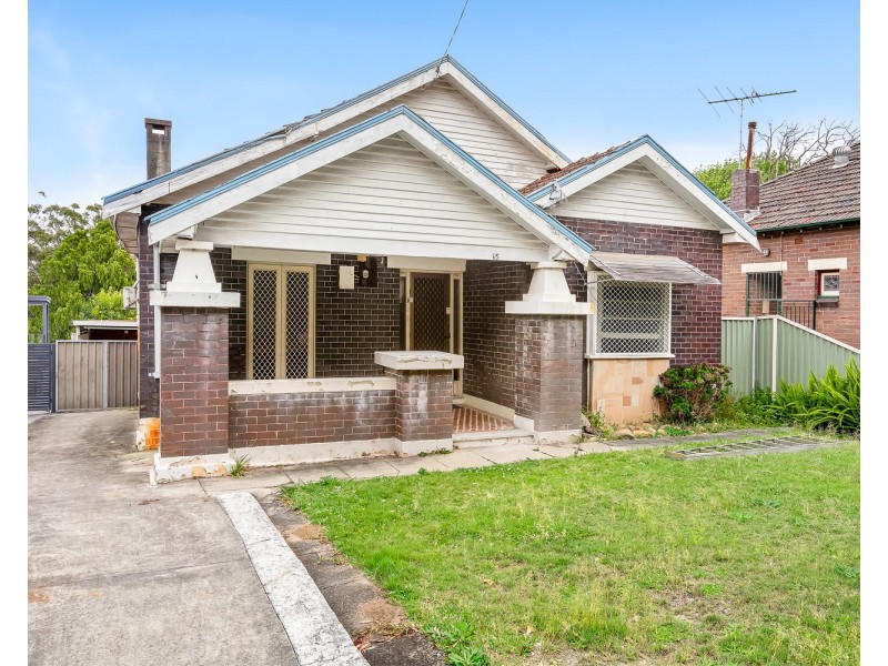 15 Boomerang Avenue, Earlwood NSW 2206