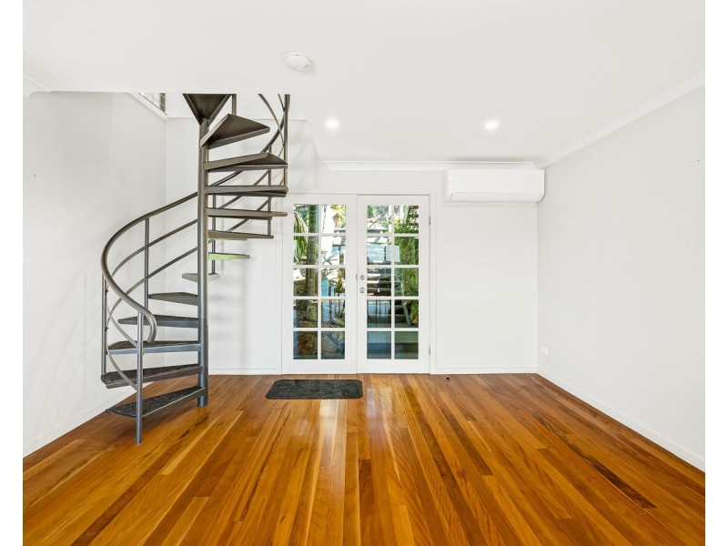 44 Moons Avenue, Lugarno NSW 2210