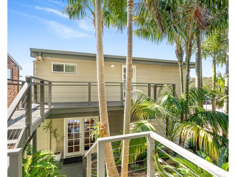 44 Moons Avenue, Lugarno NSW 2210