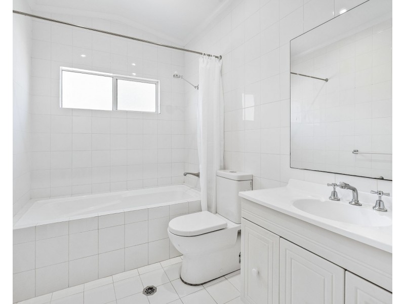 44 Moons Avenue, Lugarno NSW 2210