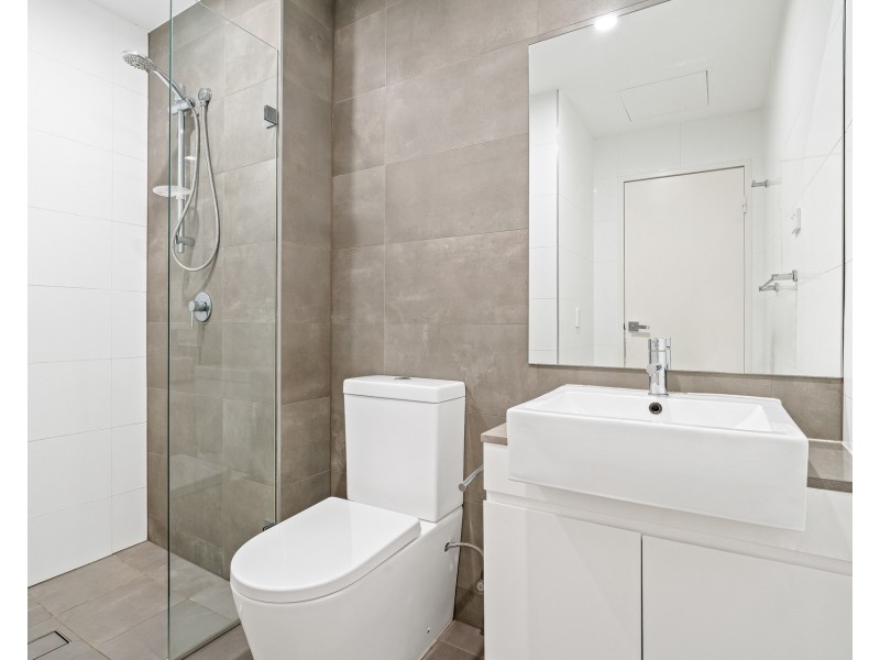 202/24 Hilcrest Avenue, Greenacre NSW 2190