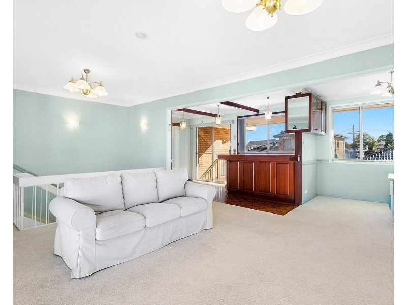 6 Hawkesbury Esplanade, Sylvania Waters NSW 2224