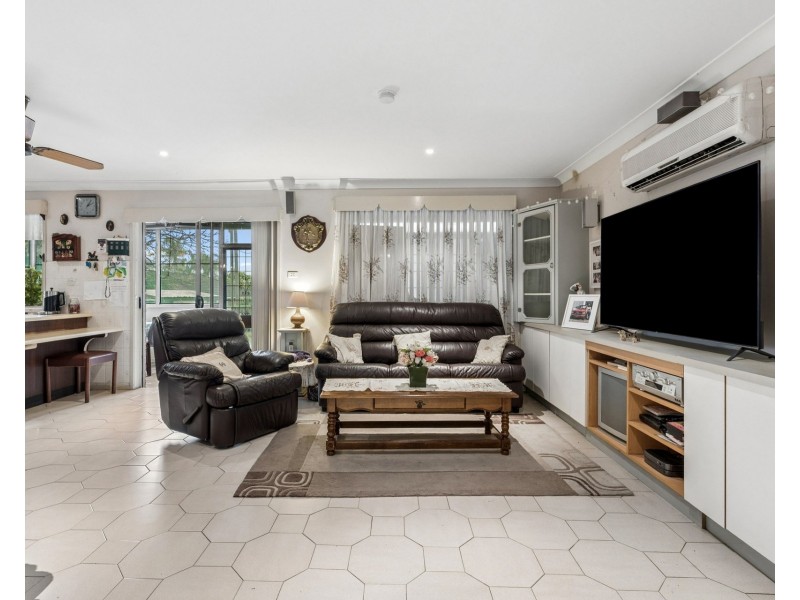 25 Queensbury Road, Padstow Heights NSW 2211