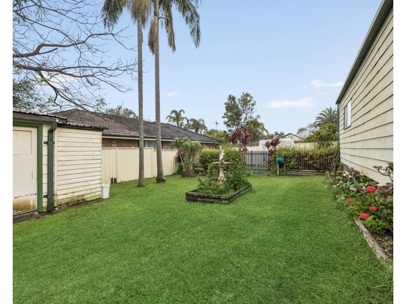 25 Queensbury Road, Padstow Heights NSW 2211