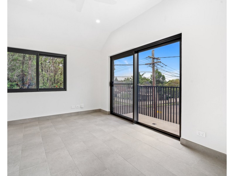 8/9 Fleet Street, Carlton NSW 2218