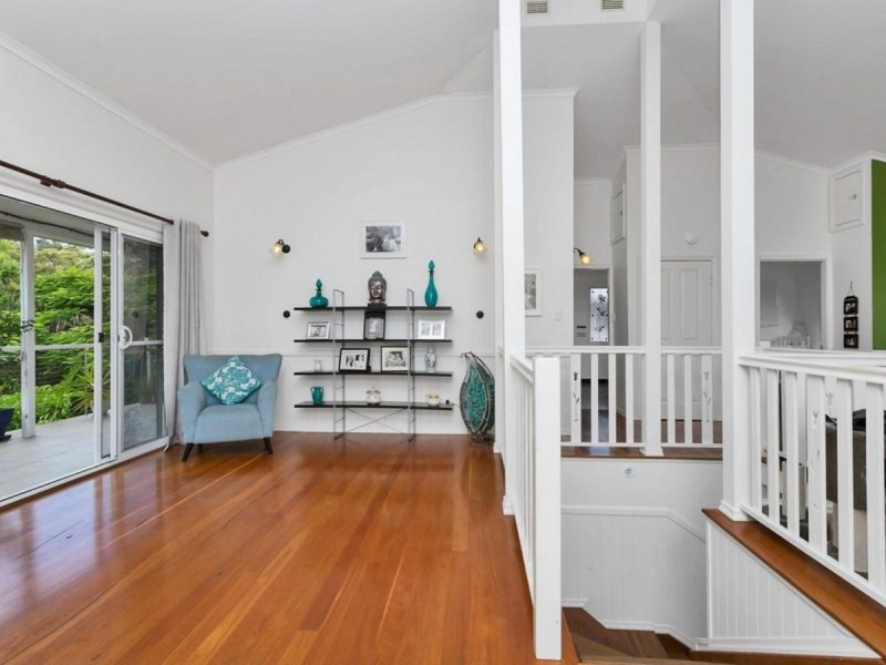 34 Mia Court, Ocean Shores NSW 2483