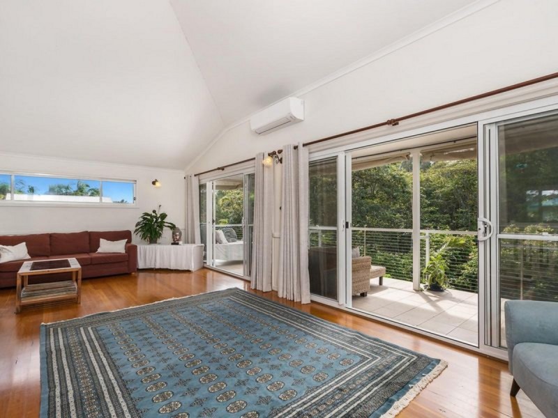 34 Mia Court, Ocean Shores NSW 2483