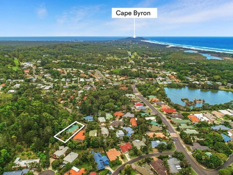 14 Hakea Crescent, Suffolk Park NSW 2481