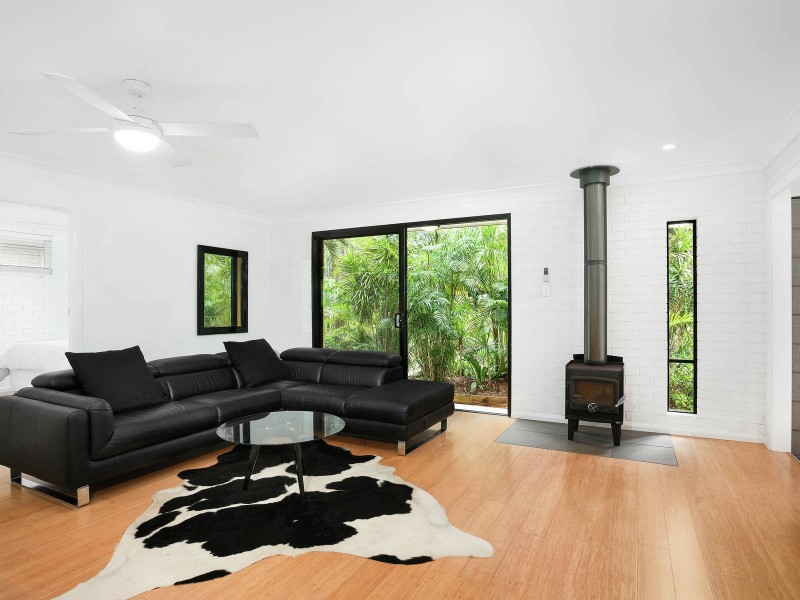 11 Hayter Street, Suffolk Park NSW 2481