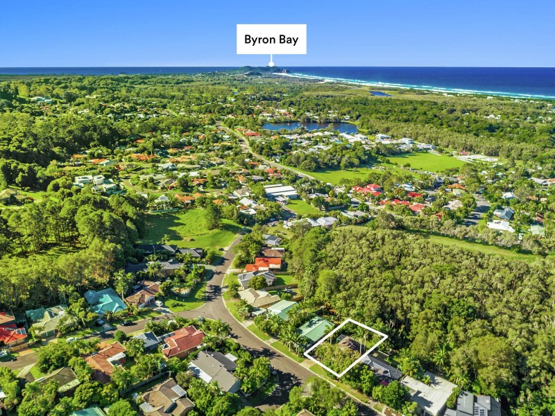 30 Bottlebrush Crescent, Suffolk Park NSW 2481