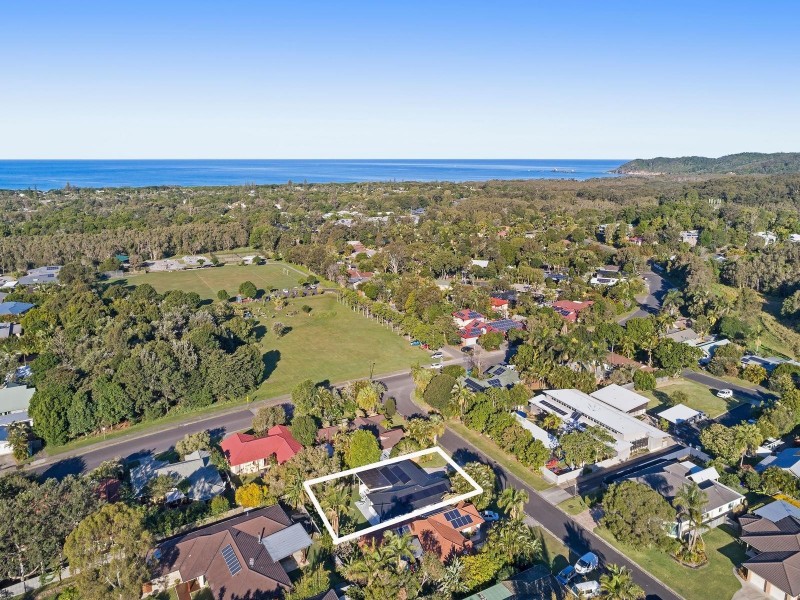 4 Coogera Circuit, Suffolk Park NSW 2481