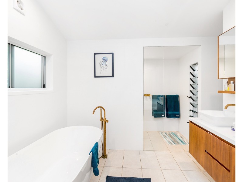 39 The Esplanade, New Brighton NSW 2483