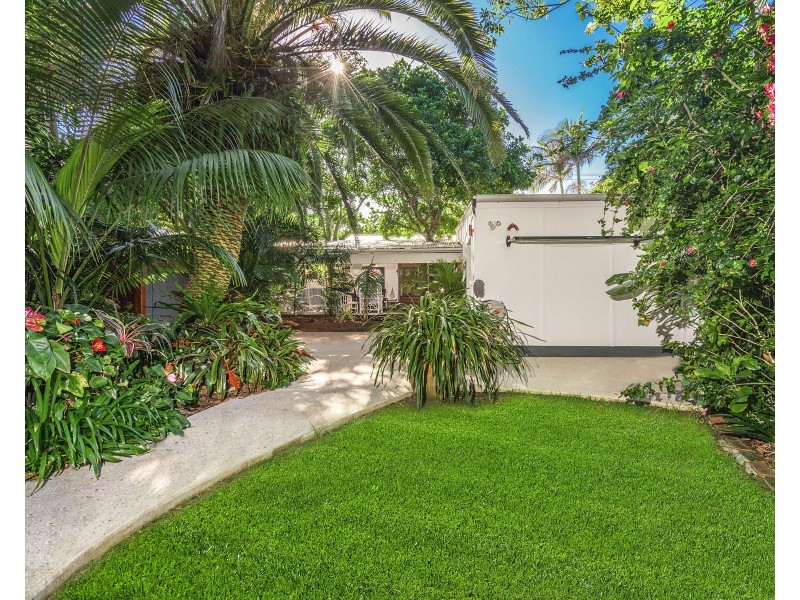 39 The Esplanade, New Brighton NSW 2483