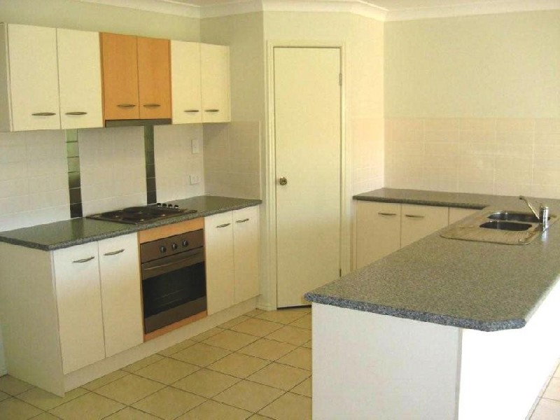 17 Guerin Ct, Collingwood Park QLD 4301